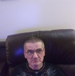 Meet your Posher, Bruce